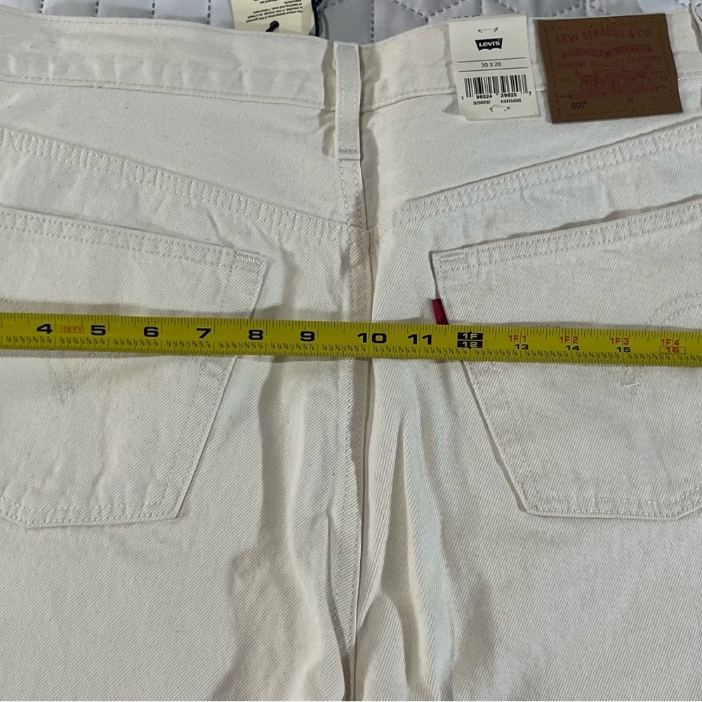 Levi's 501 Button Fly Cropped Straight Distressed Jeans Cream Women's Size 30 - Picture 11 of 12
